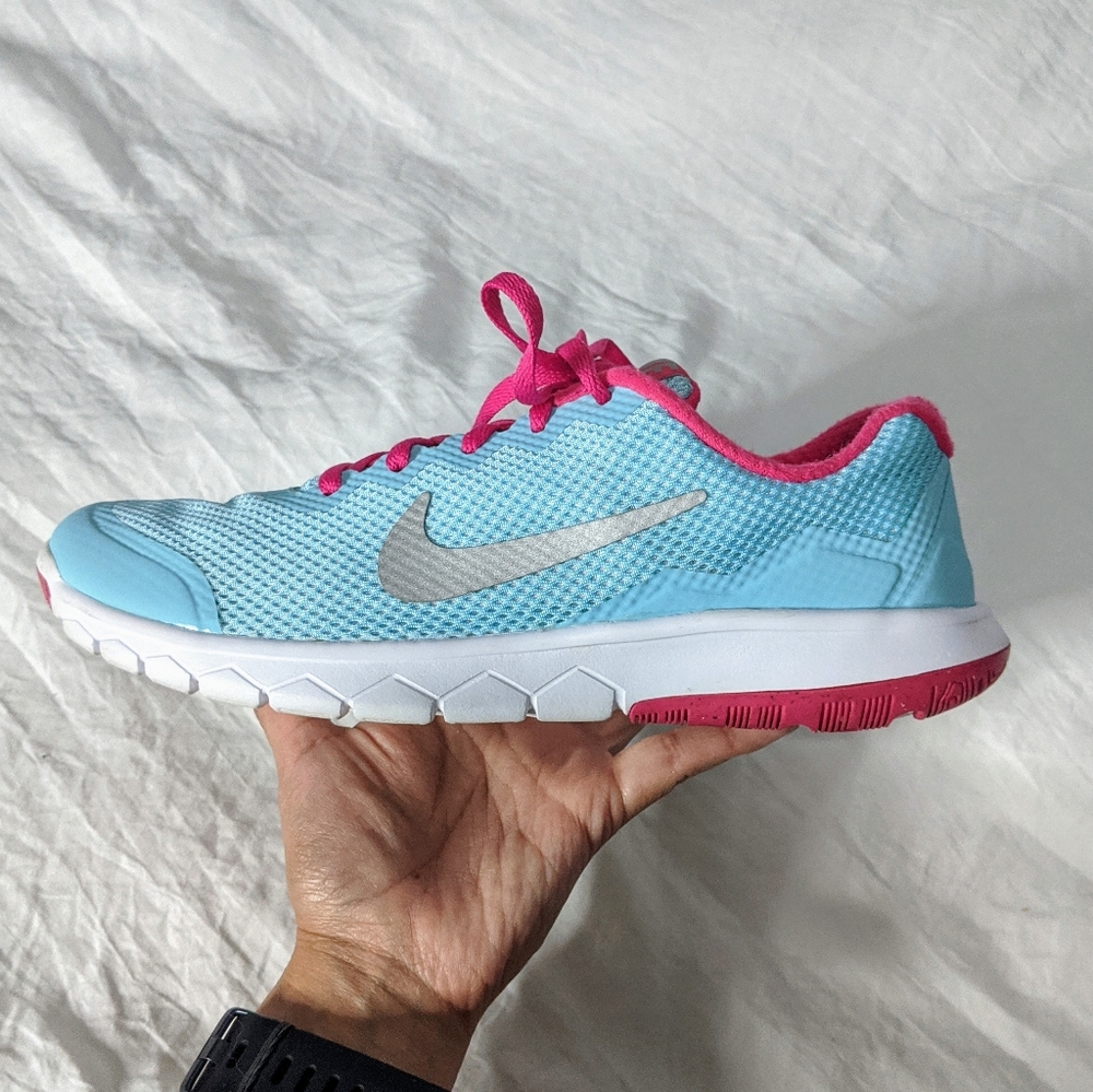 SOLD Nike Flex Experience RN4